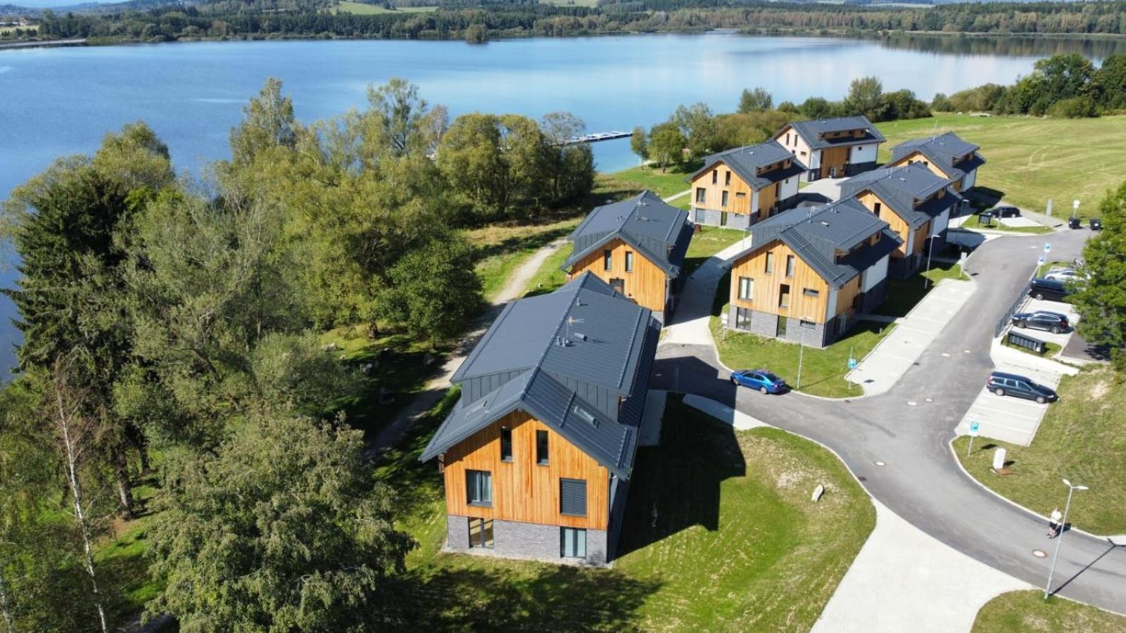 Apartman Na Brehu Lipna Черна-в-Пошумави Экстерьер фото